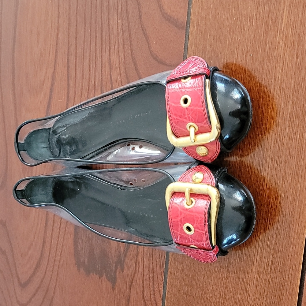 Giuseppe zanotti  flats